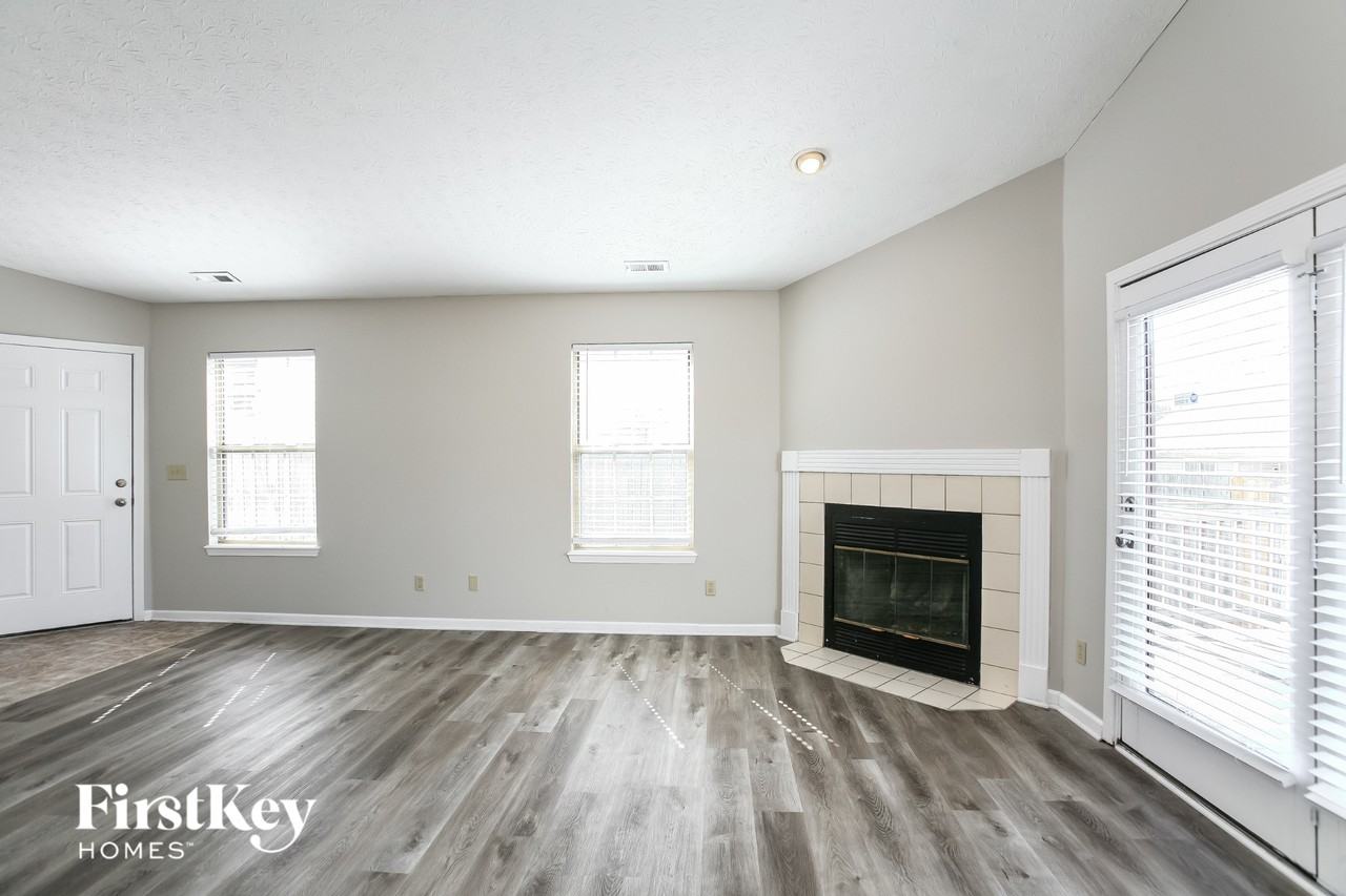 5640 Orchardgrass Ln - Photo 4 of 15