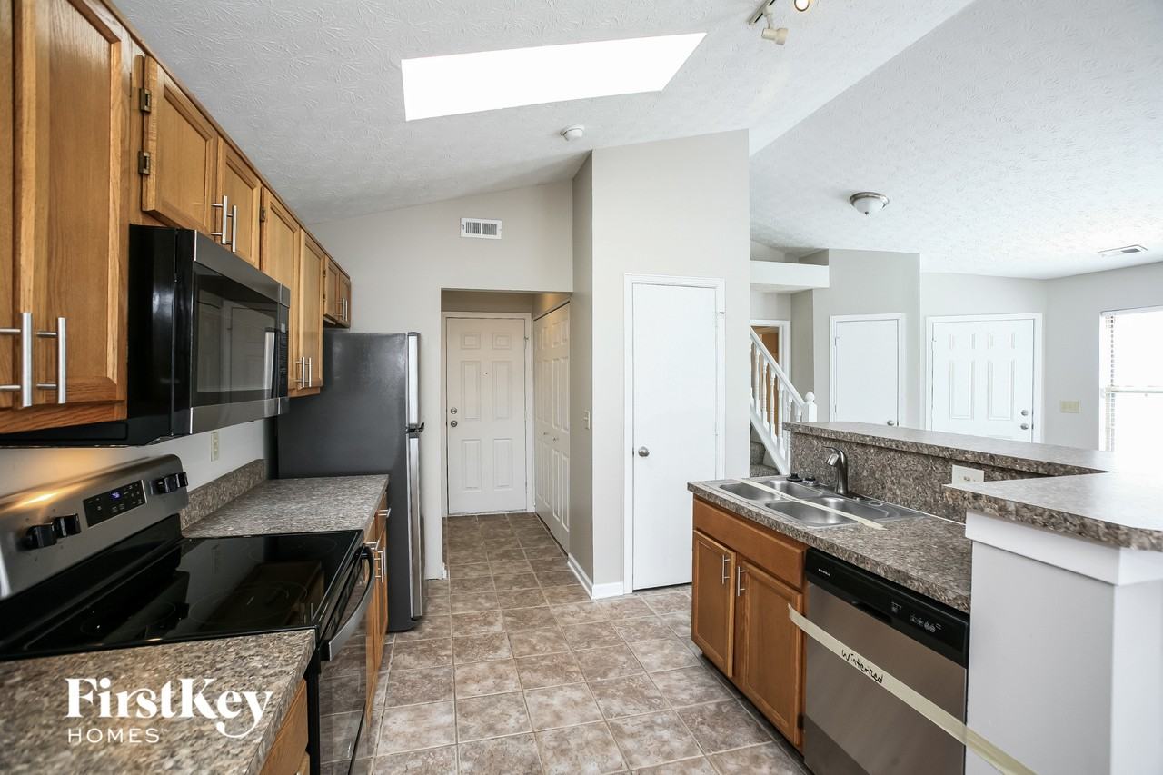 5640 Orchardgrass Ln - Photo 6 of 15