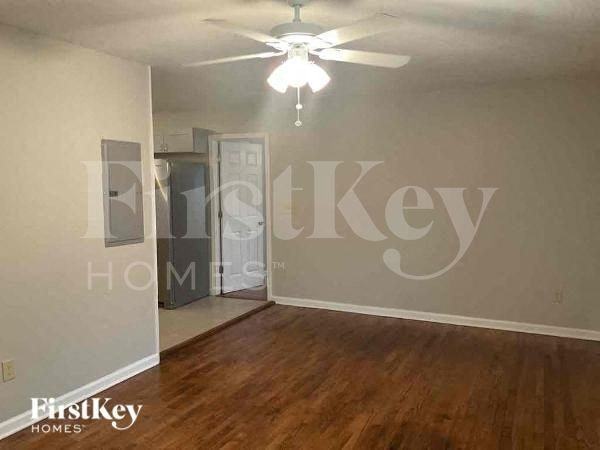 6064 Blackhawk Trl Se - Photo 2 of 10