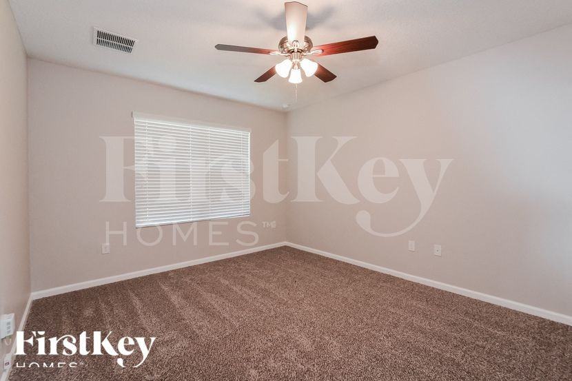 2620 Falcon Ln - Photo 7 of 15