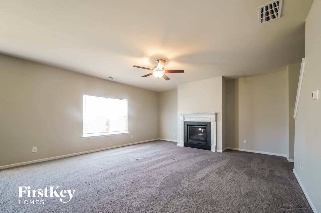 8 Stadelman Ct - Photo 3 of 15