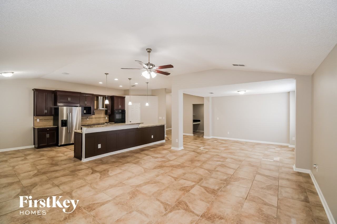 13990 Summer Breeze Dr - Photo 4 of 15