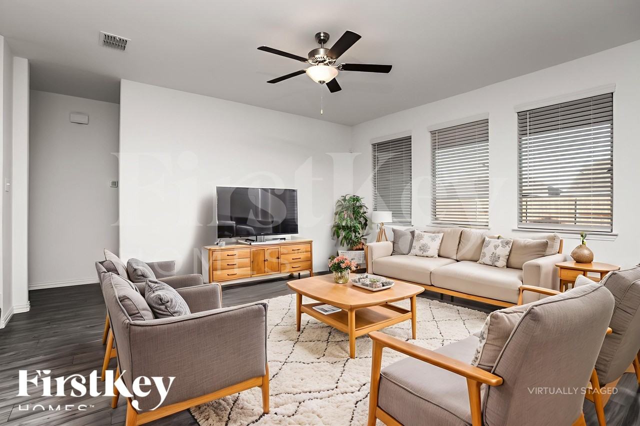 5213 Idlewood Trl - Photo 4 of 18