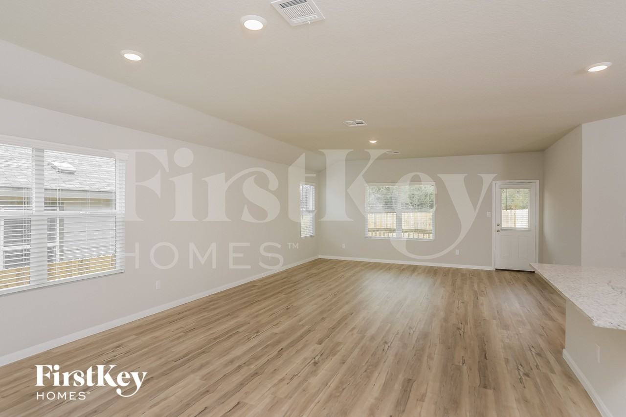 31773 Untrodden Way - Photo 2 of 15