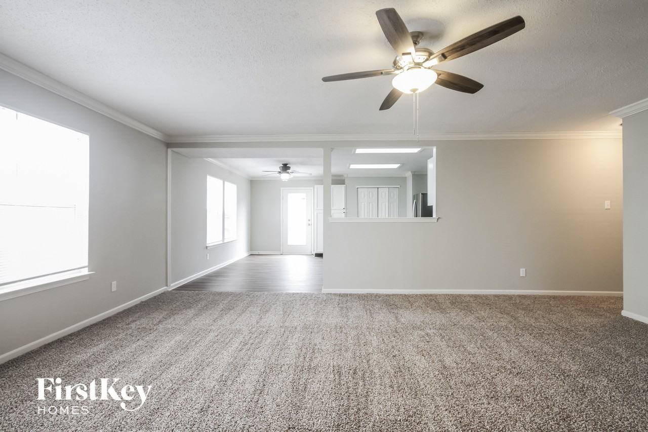 2197 Westmere Dr - Photo 6 of 15