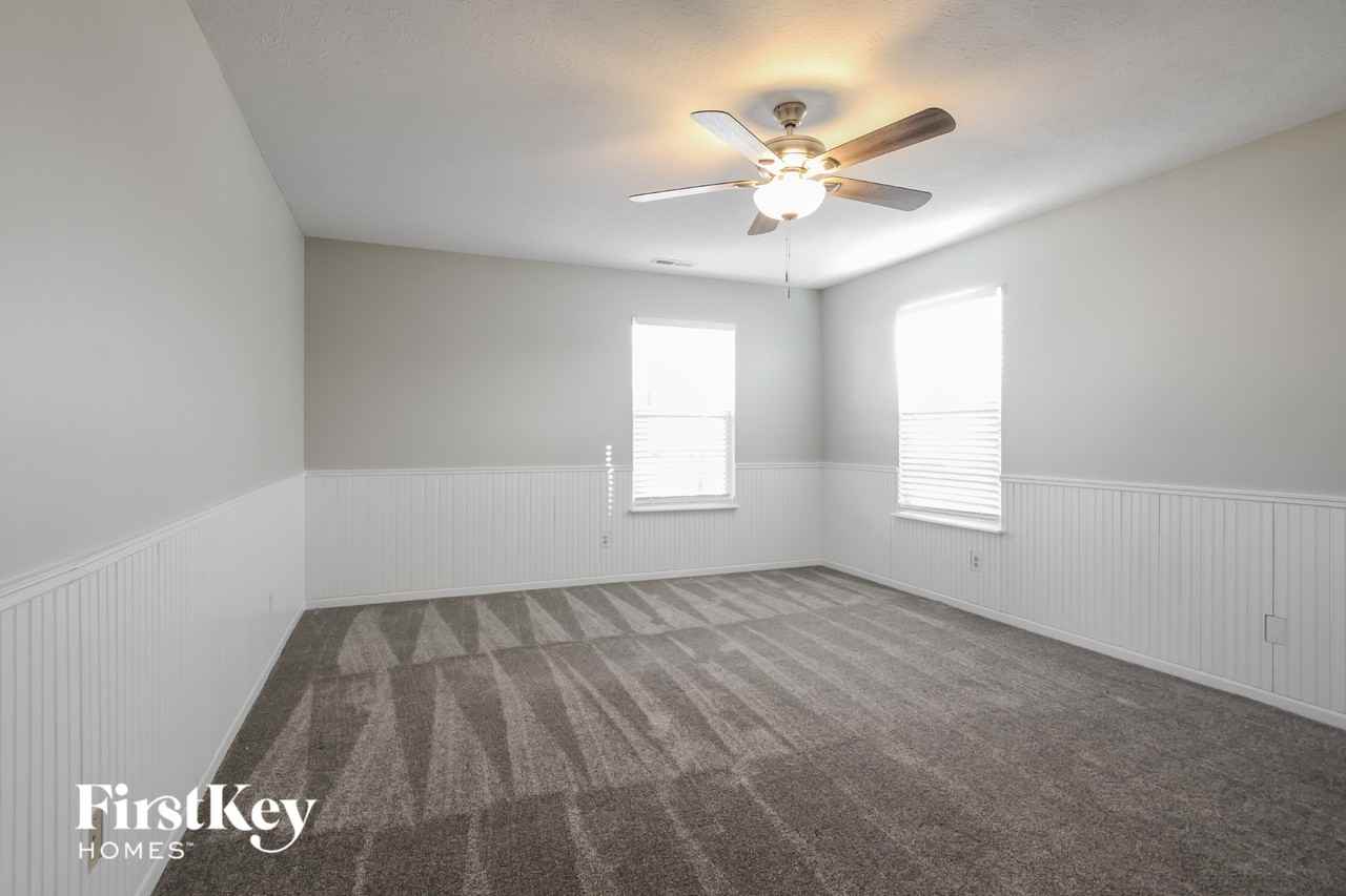 6 Wyndham Dr - Photo 6 of 15