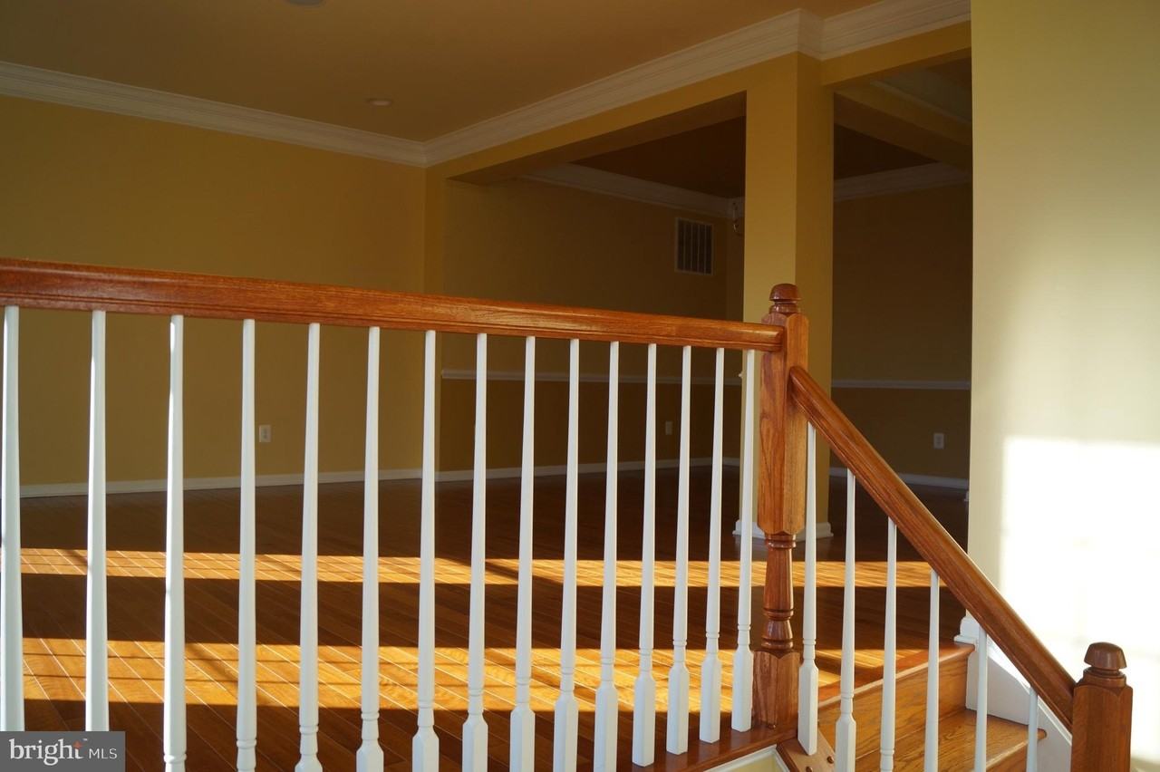 25575 America Sq - Photo 5 of 47