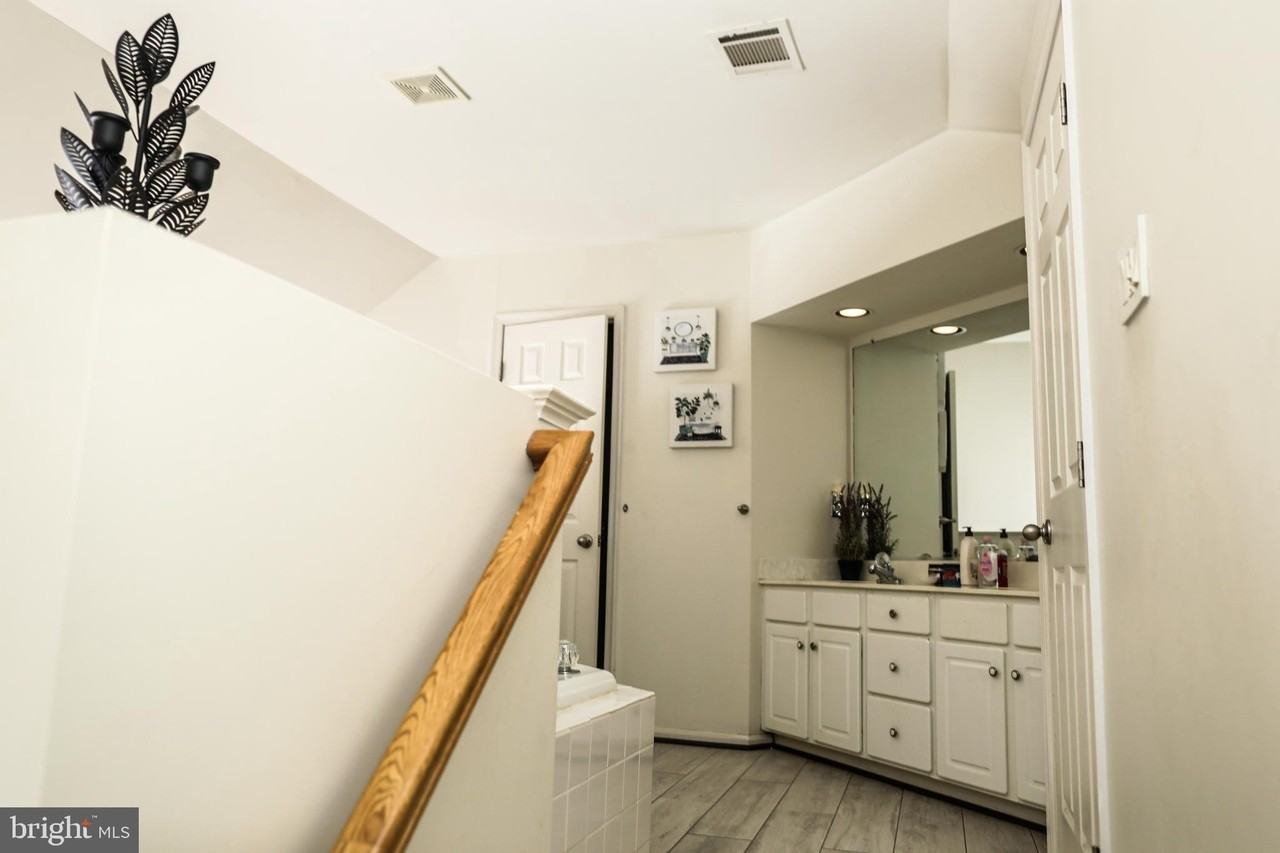 3953 Hartlake St - Photo 7 of 14