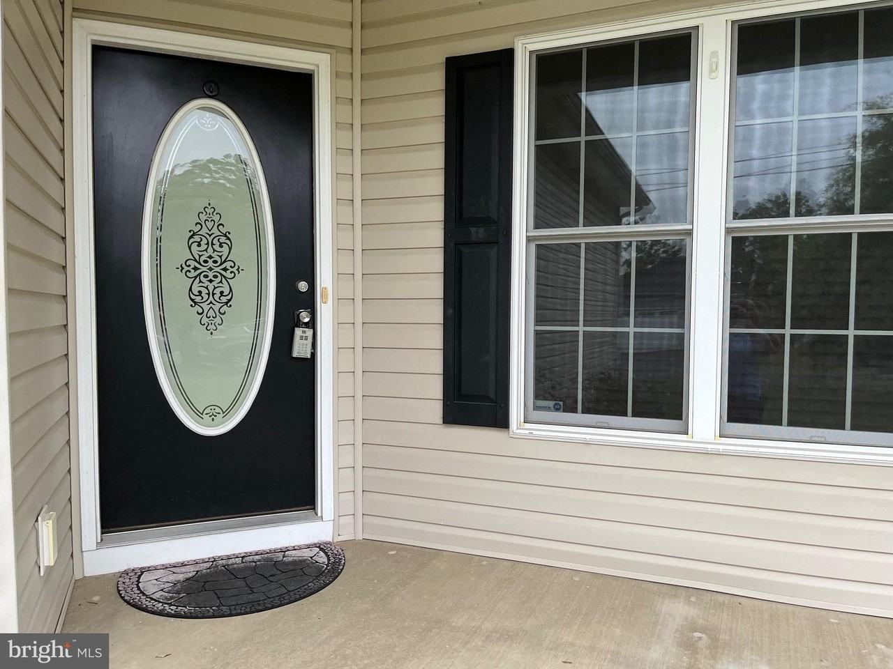 113B Hotchkiss St - Photo 5 of 20