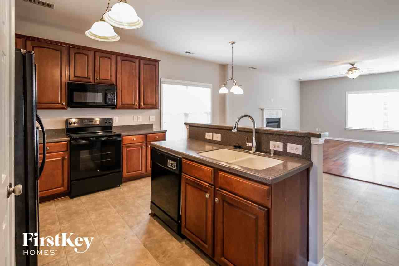 280 Sweet Alyssum Dr - Photo 7 of 15