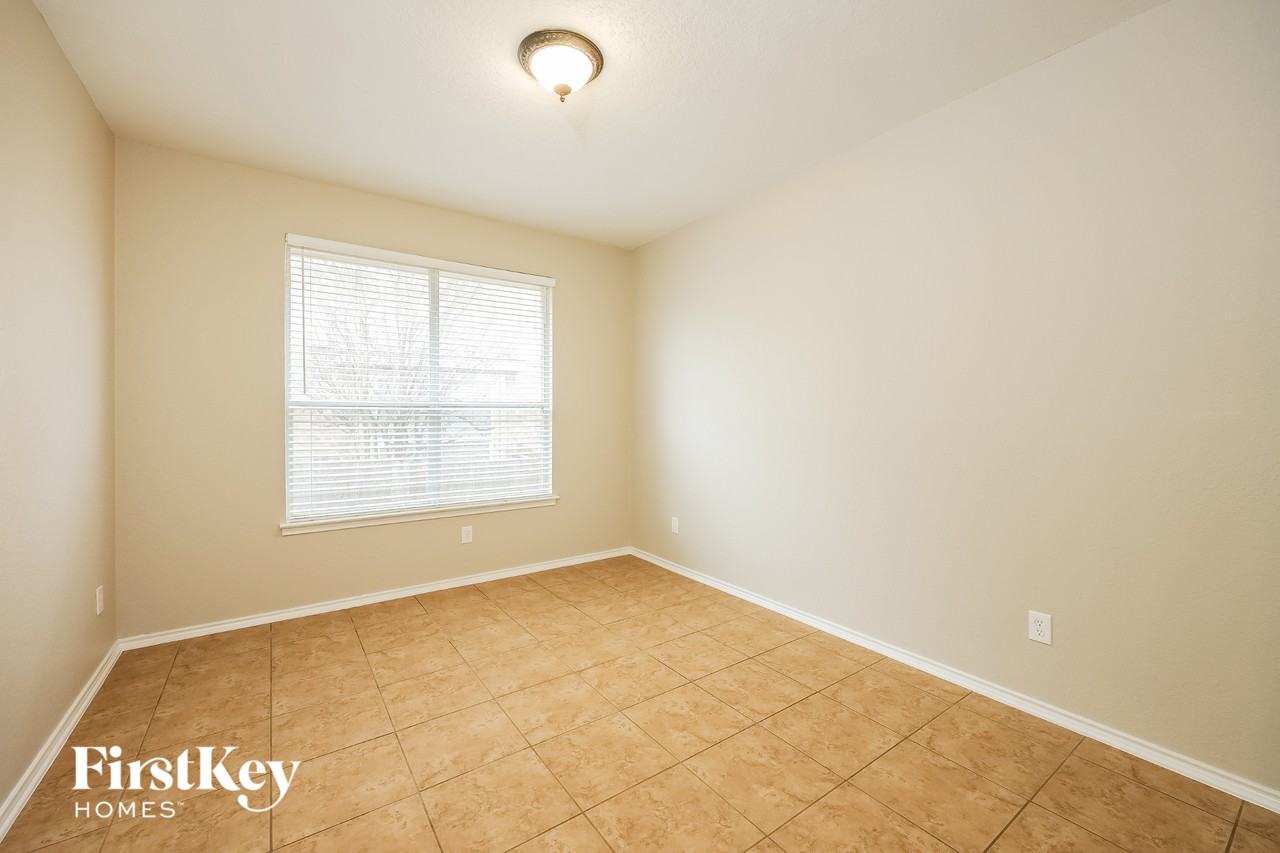 6203 Palmetto Way - Photo 5 of 14