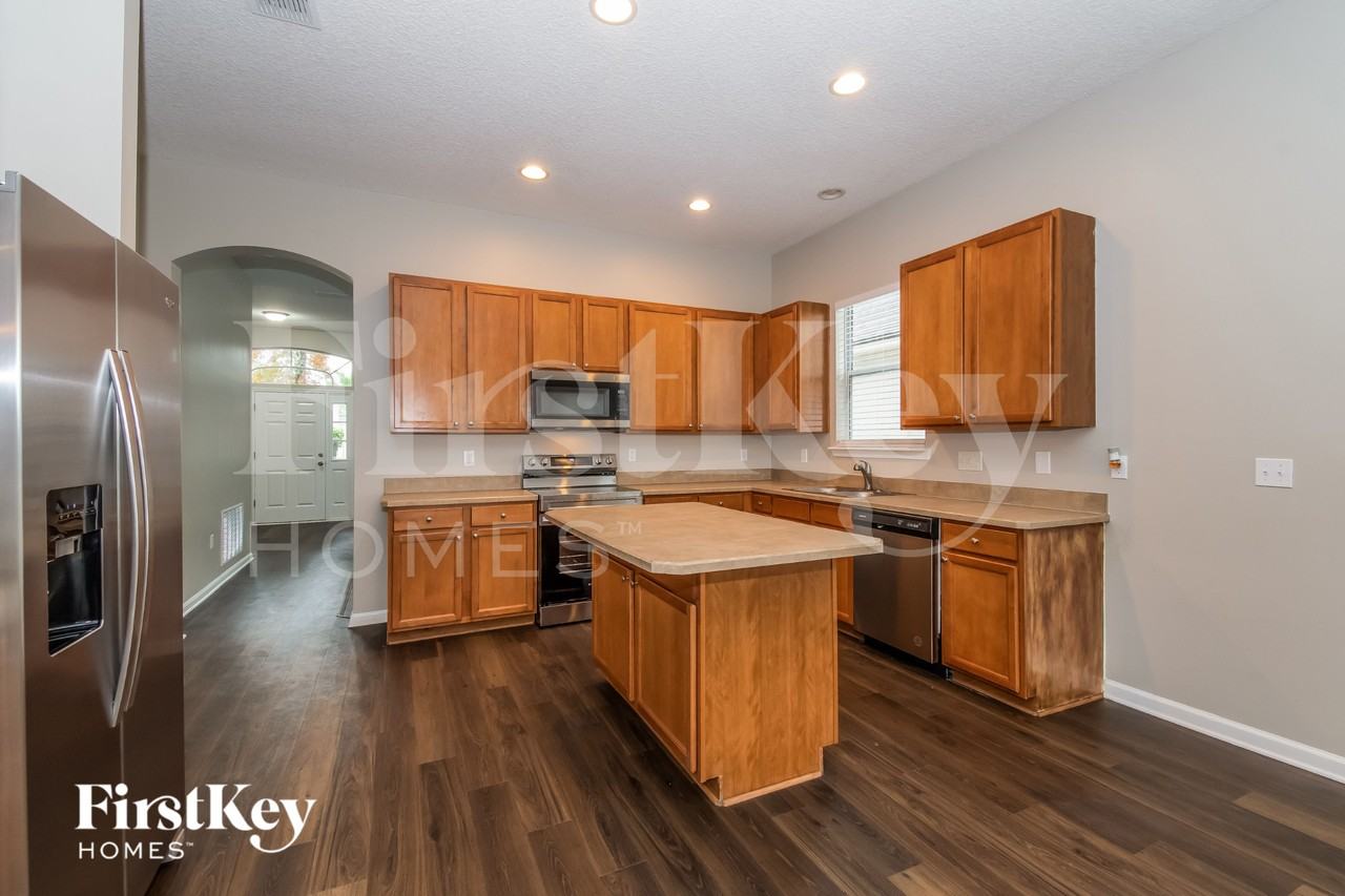 4023 Leatherwood Dr - Photo 4 of 15