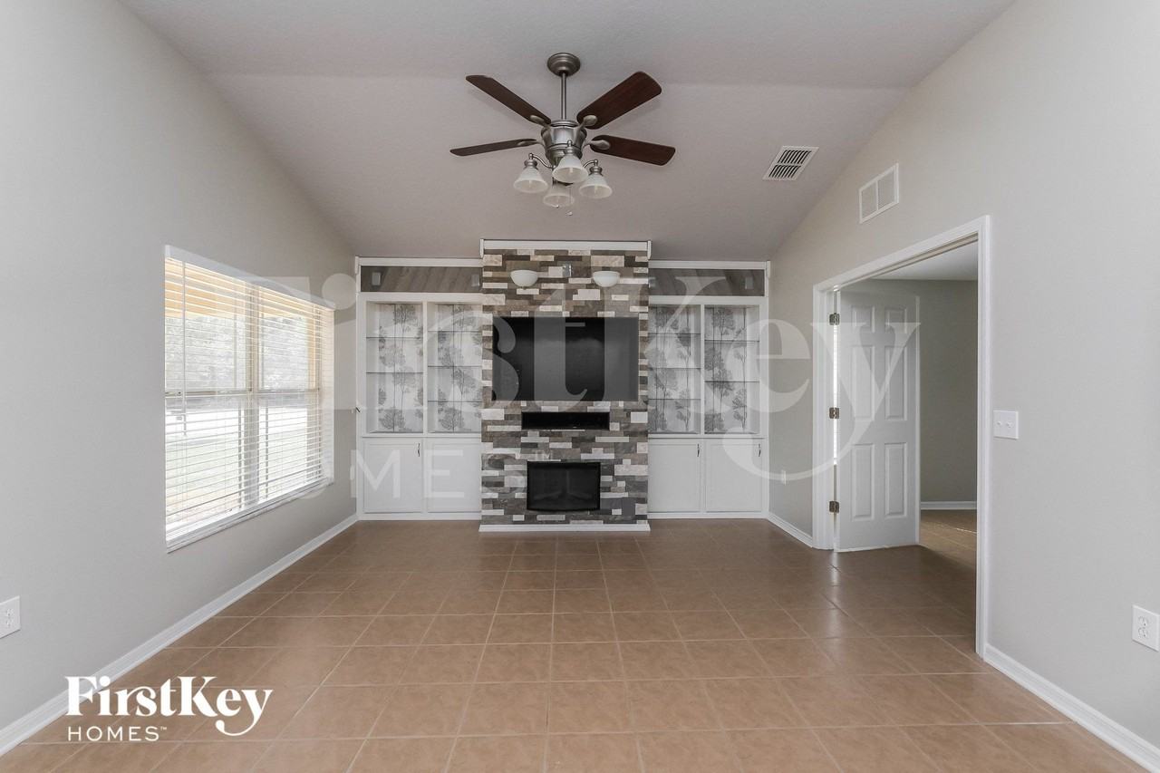 9728 Highland Ridge Dr - Photo 2 of 15