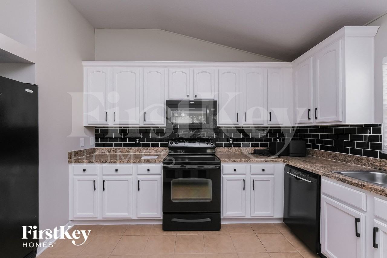 9728 Highland Ridge Dr - Photo 6 of 15