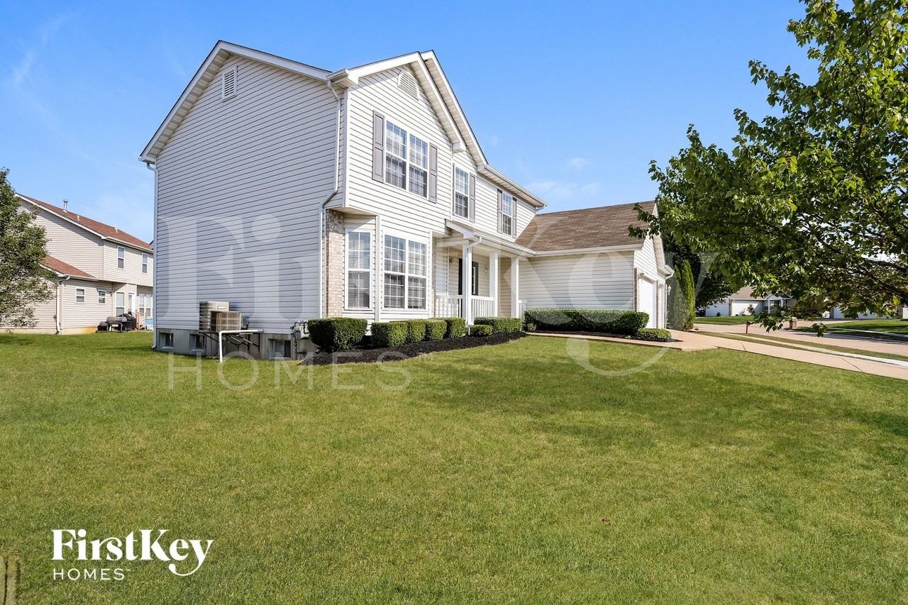 250 Old Chesapeake Dr - Photo 2 of 15