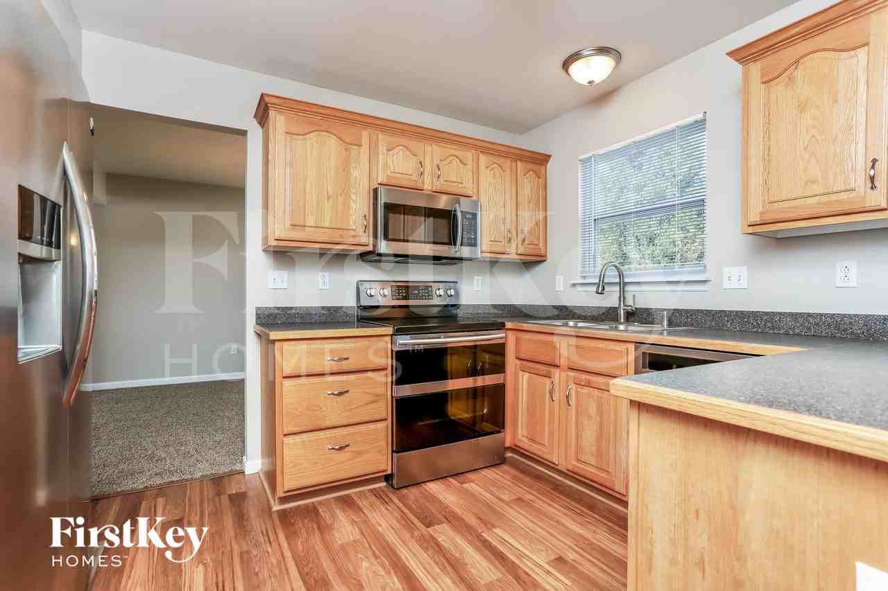 250 Old Chesapeake Dr - Photo 6 of 15