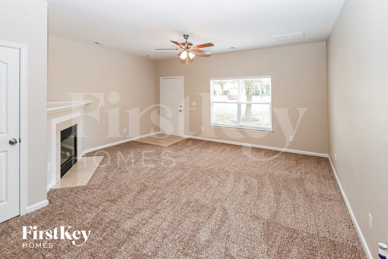 97 Poplar Woods Dr - Photo 6 of 15