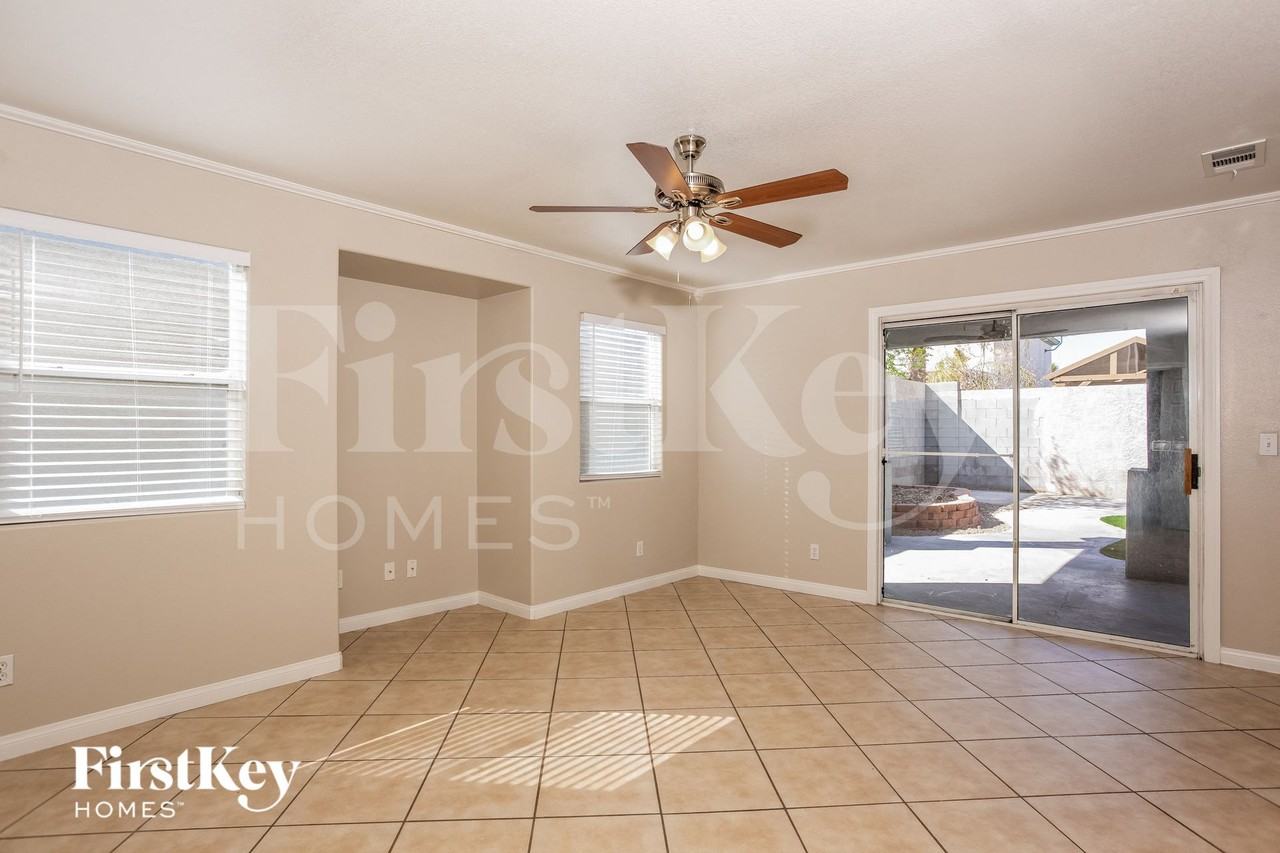 9360 Willow Meadow Ct - Photo 3 of 15