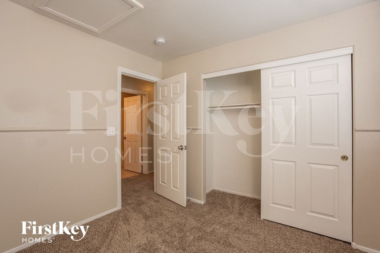 9360 Willow Meadow Ct - Photo 7 of 15