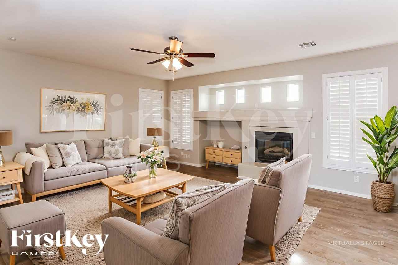 8645 Radiant Ruby Ave - Photo 4 of 18