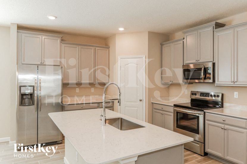 413 Stone Arbor Ln - Photo 6 of 15