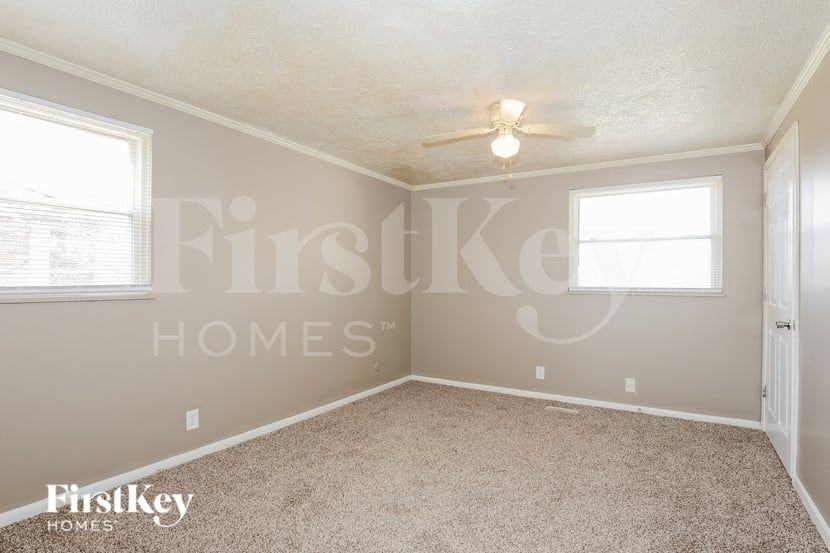 9404 Granville Pl - Photo 6 of 16