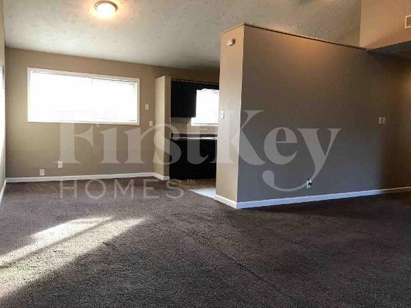 6623 W 16th St - Photo 5 of 16