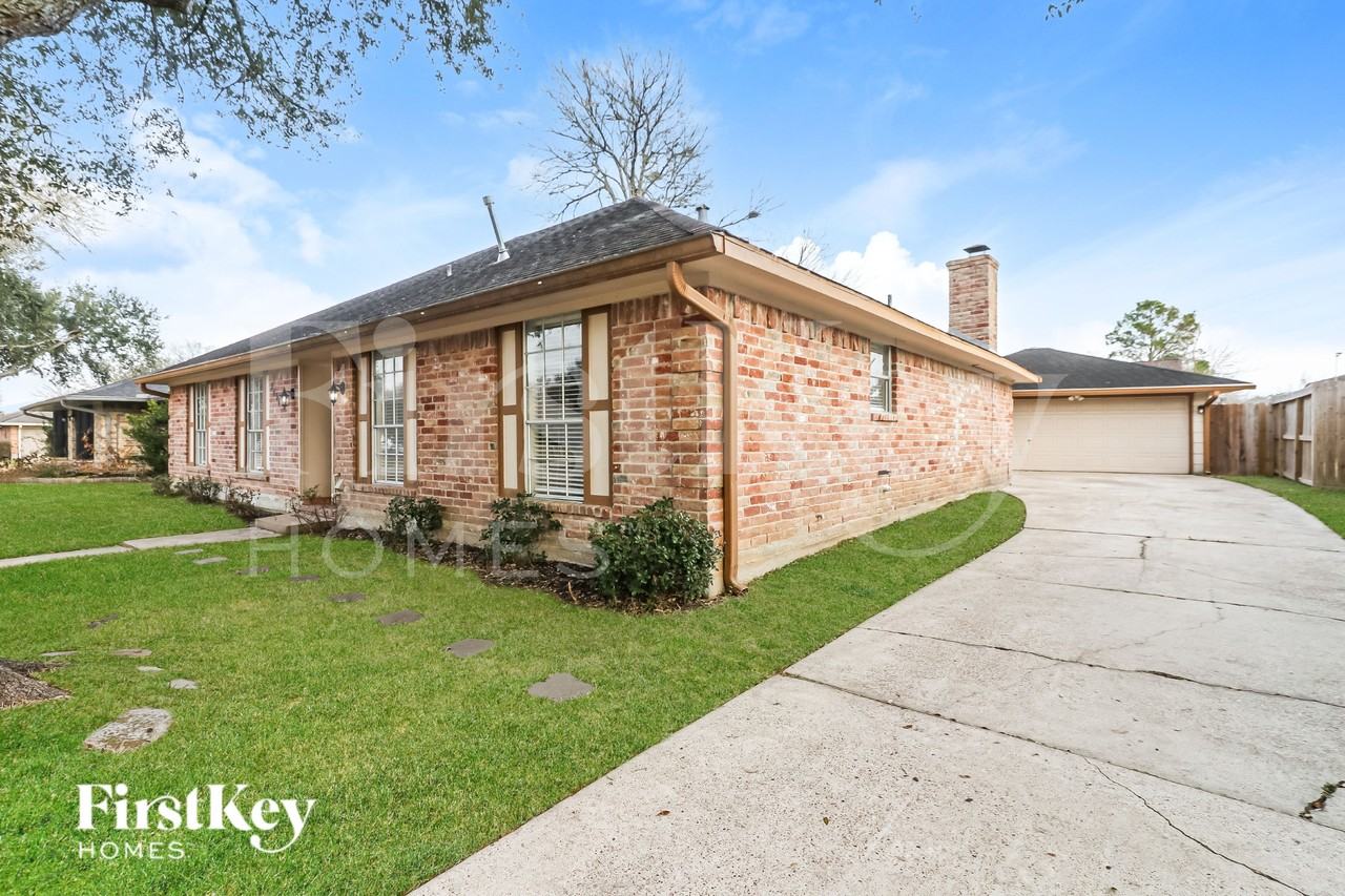 5131 Whittier Oaks Dr - Photo 2 of 19