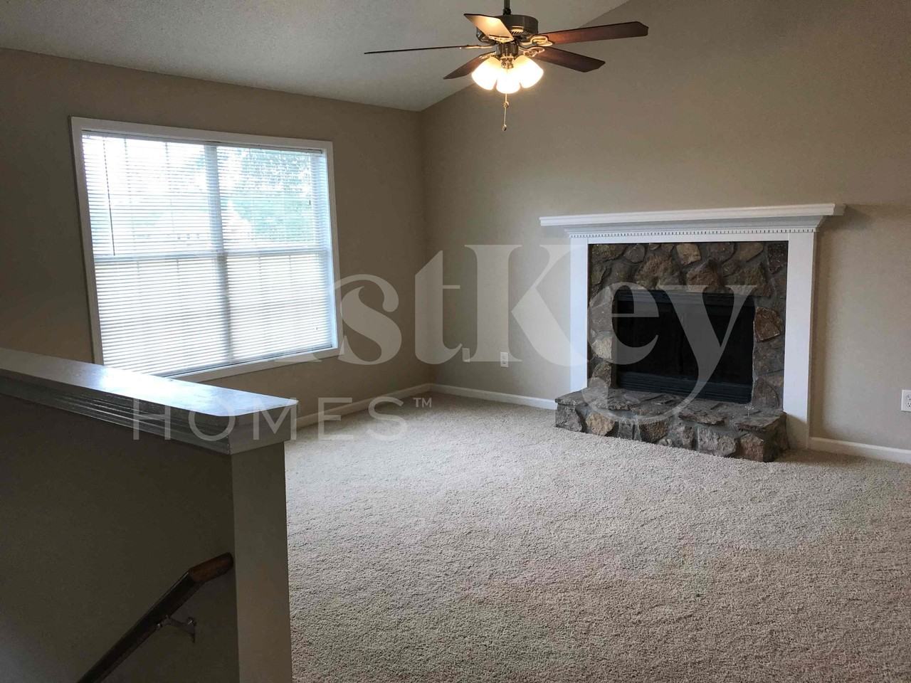 4670 Ewing Rd - Photo 2 of 13