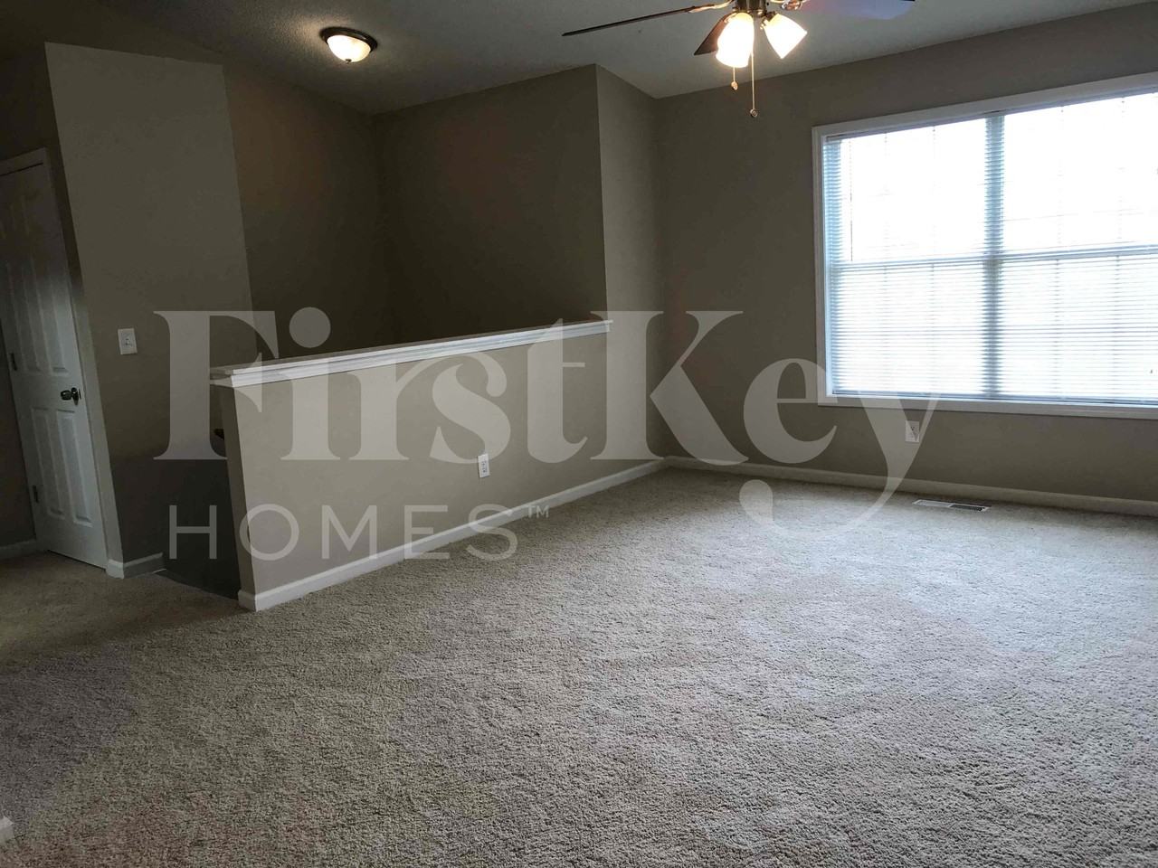 4670 Ewing Rd - Photo 4 of 13