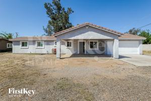 featured image of 4138 E Bluefield Ave