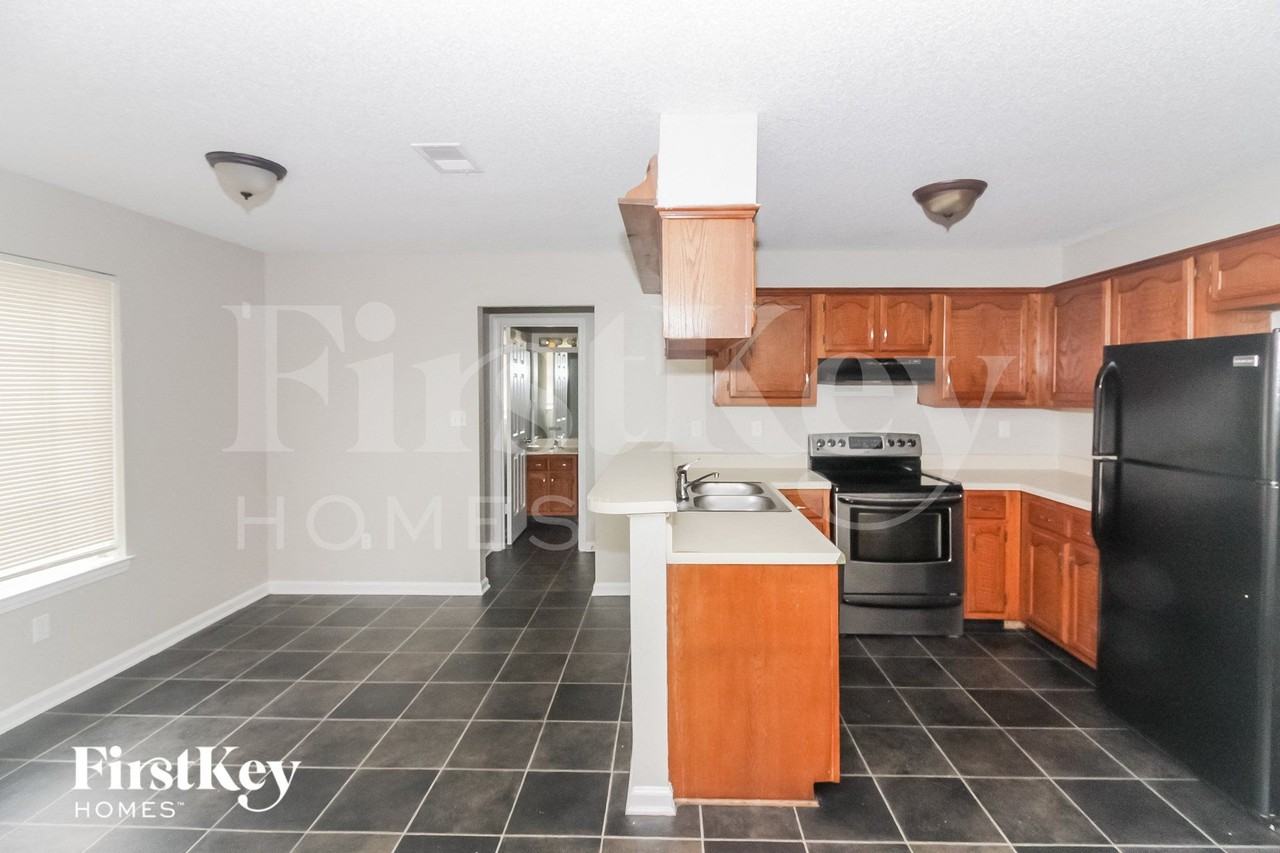 4064 Long Creek Rd - Photo 4 of 15