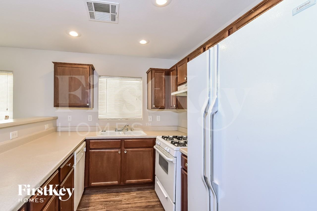 4047 Morning Peace St - Photo 5 of 15