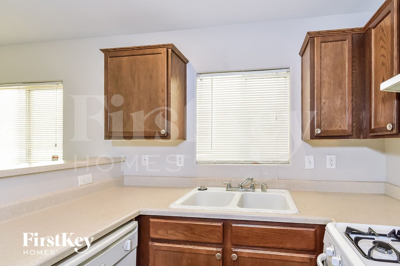 4047 Morning Peace St - Photo 6 of 15