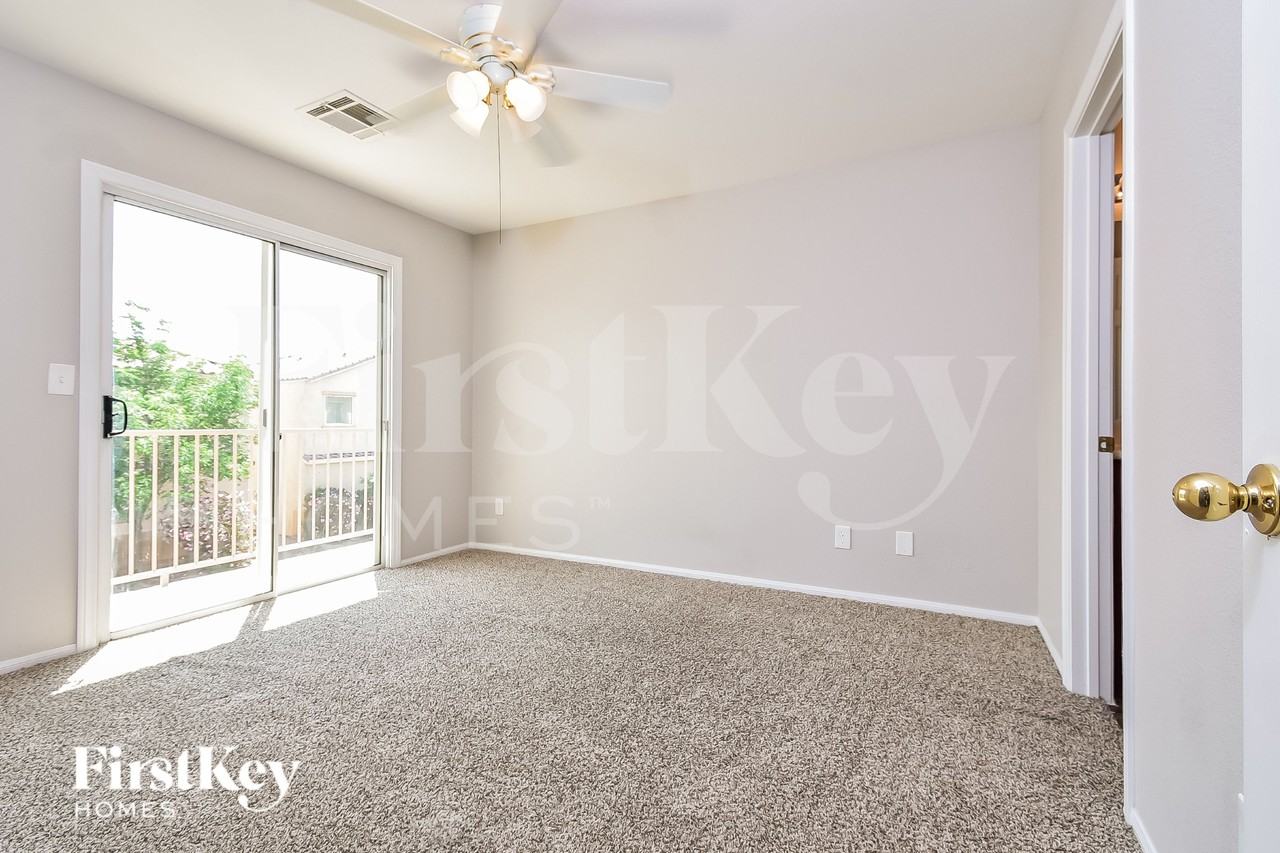 4047 Morning Peace St - Photo 7 of 15