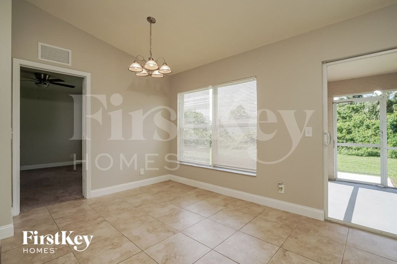 3215 41st St Sw - Photo 5 of 15