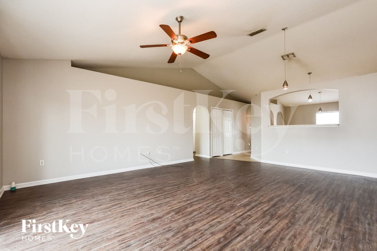 2189 Rio Grande Canyon Loop - Photo 3 of 15