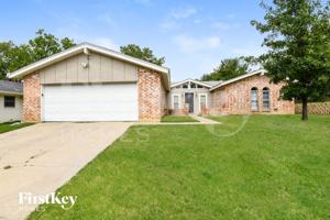 featured image of 2100 Cedar Ct