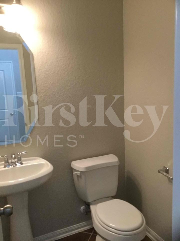 139 Piney Pathway - Photo 4 of 14