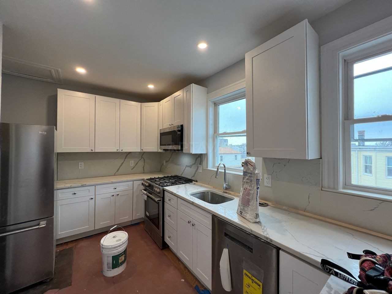 75 Winchester St #3 - Photo 4 of 11