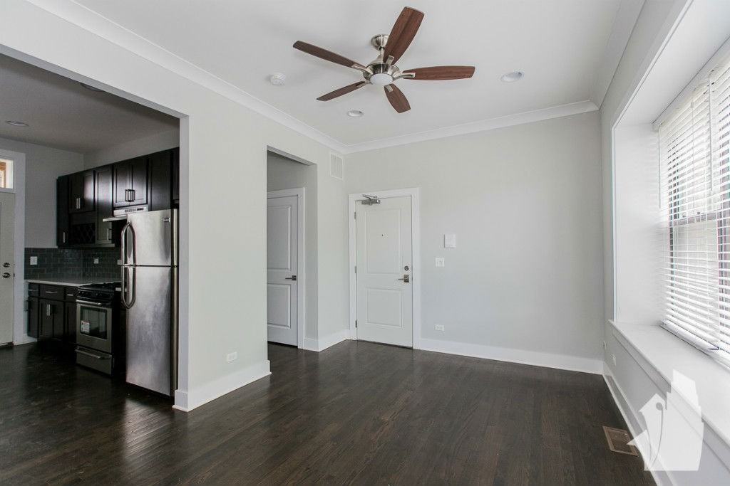 1950 W Nelson St #1946-1W - Photo 2 of 8