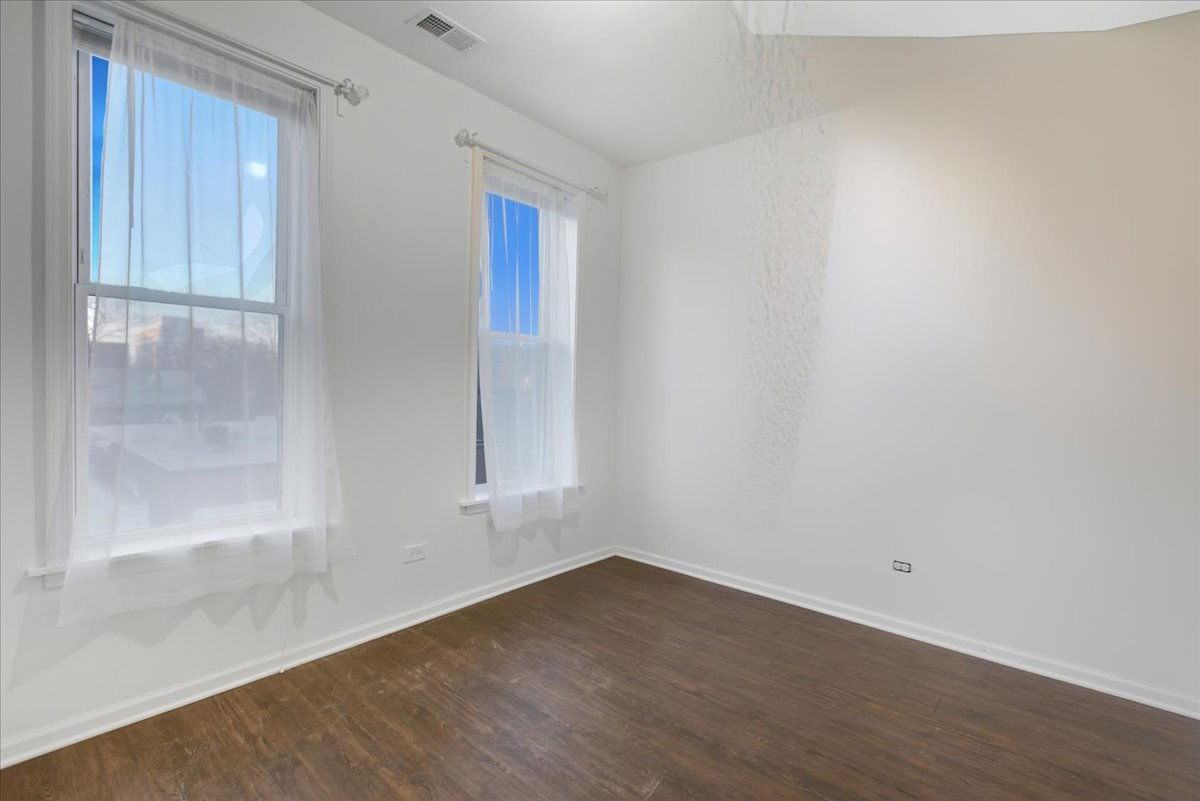 1654 W Cortland St #5F - Photo 5 of 8