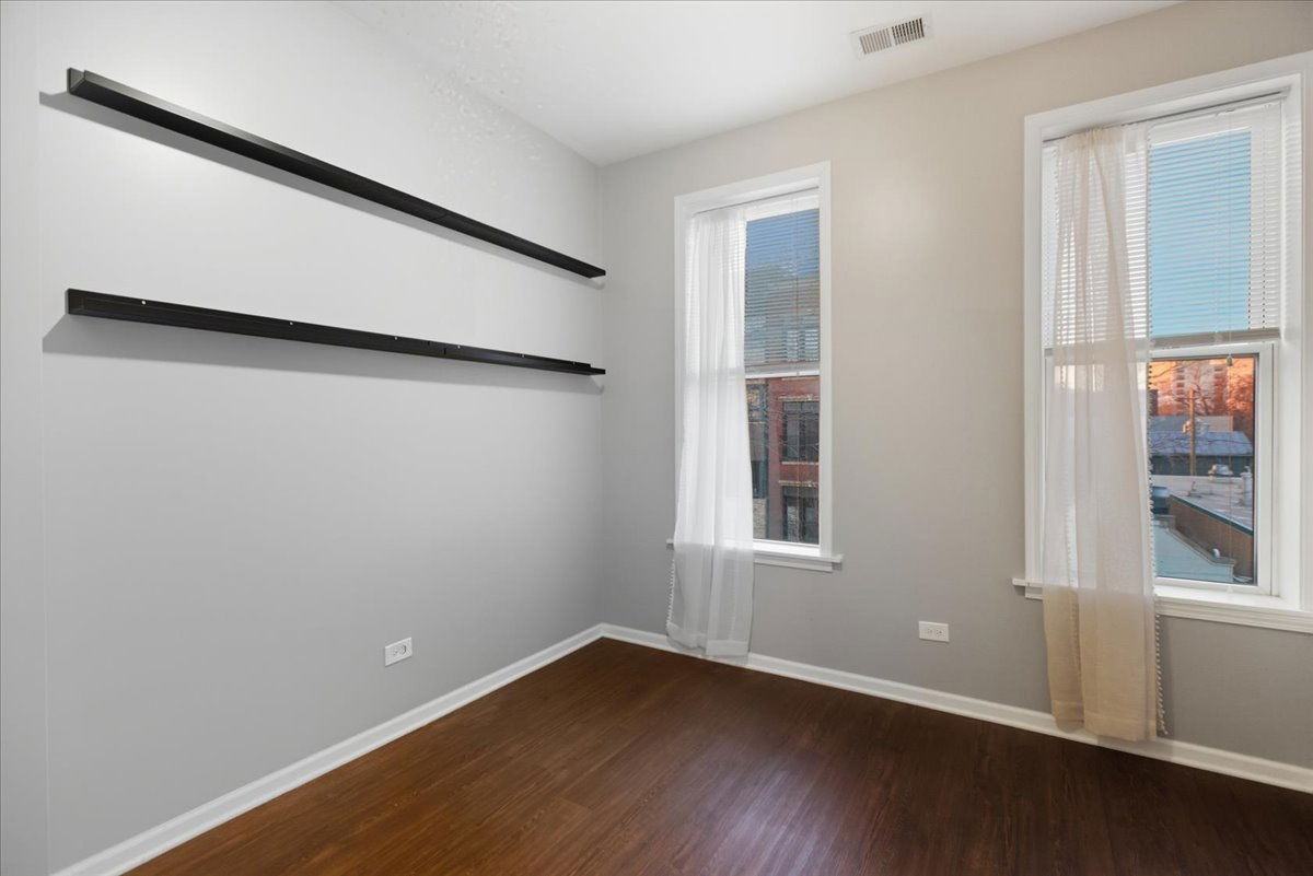 1654 W Cortland St #5F - Photo 7 of 8