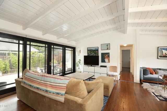 400 Glenullen Dr - Photo 3 of 8