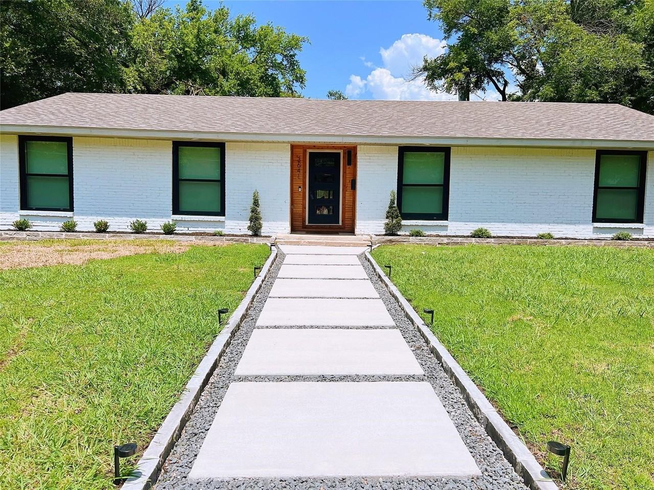 3641 Timberview Rd - Photo 2 of 29