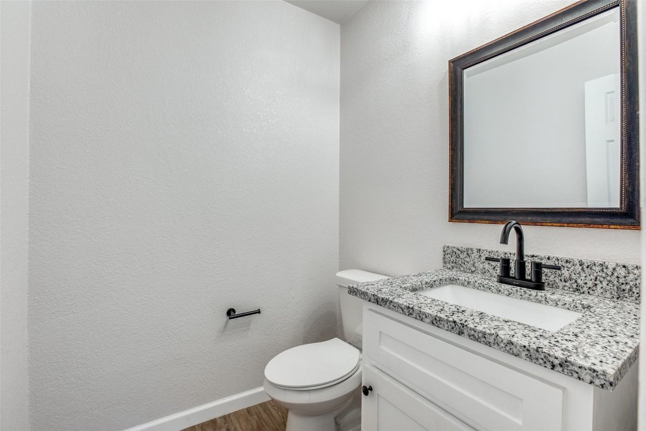 1314 Yukon Dr - Photo 6 of 12