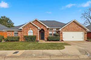 featured image of 1401 Danielle Dr