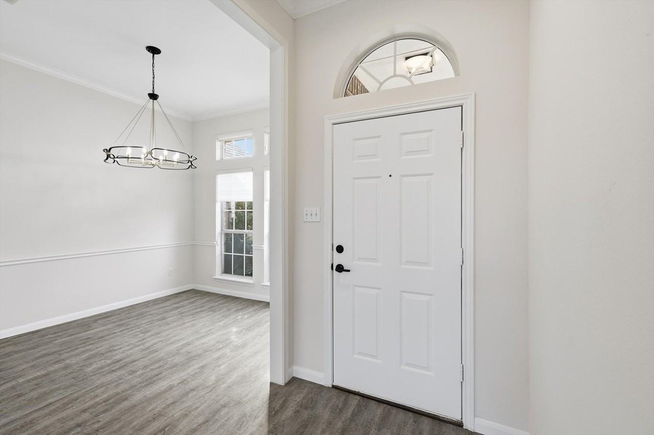 1401 Danielle Dr - Photo 4 of 27