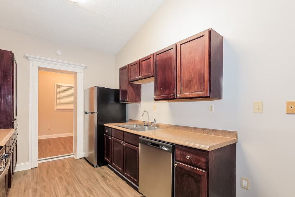 1740 Eaglecreek Trl - Photo 7 of 17