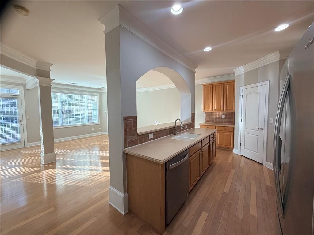 2576 Gadsen Walk - Photo 7 of 33